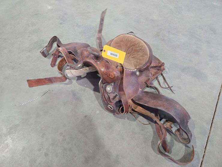 old-saddle-no-stirrup-image-1