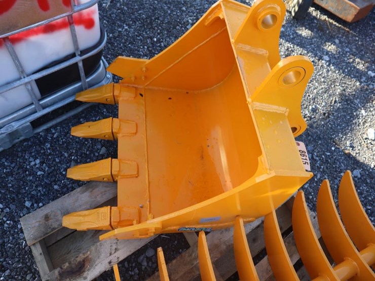 caterpillar-305-image-4