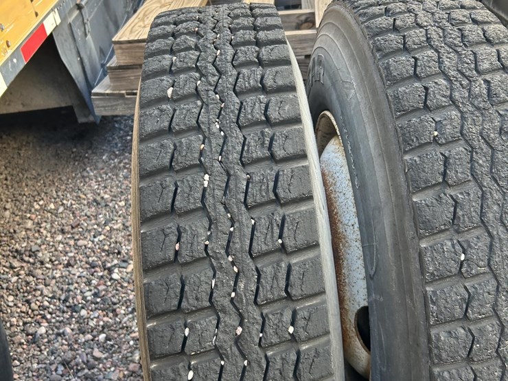 1984-international-s2200-image-11