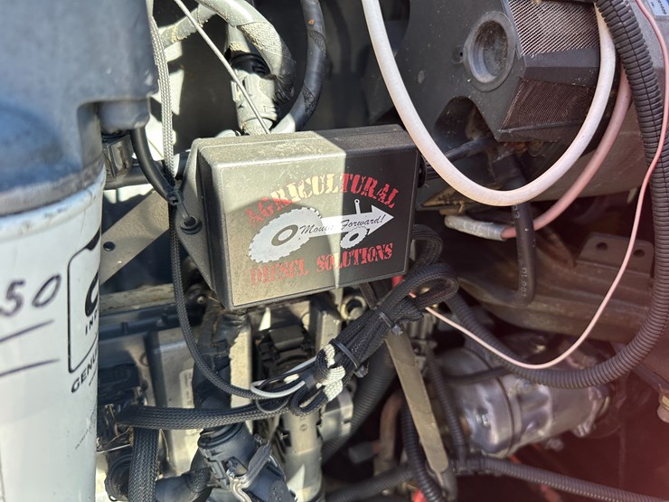 #35797-•-2011-case-7120-combine-image-86