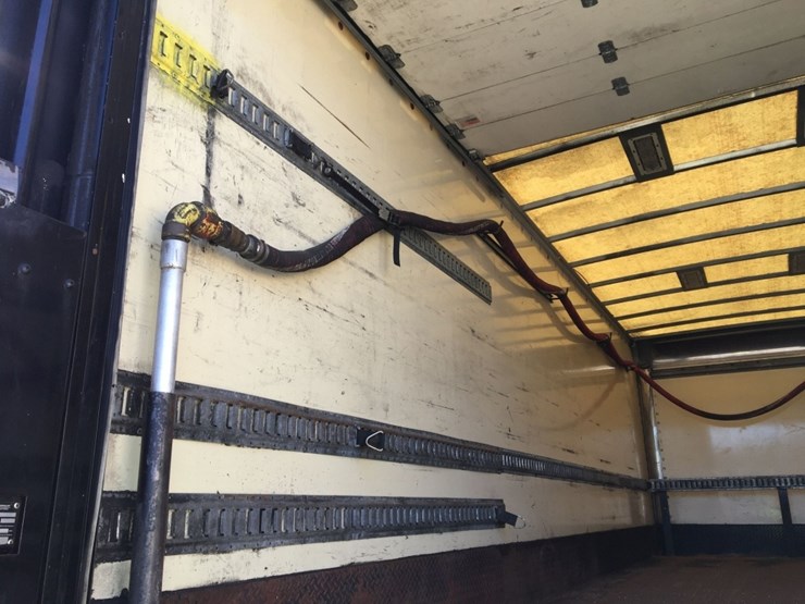 2012-peterbilt-382-image-18