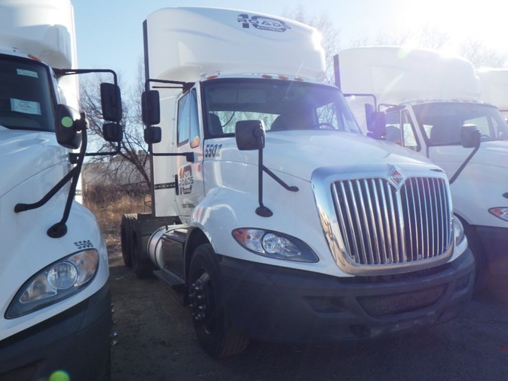 2017-international-prostar-image-3