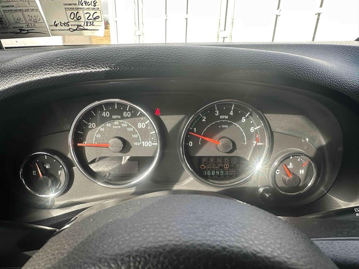 2013-jeep-wrangler-sport-image-18