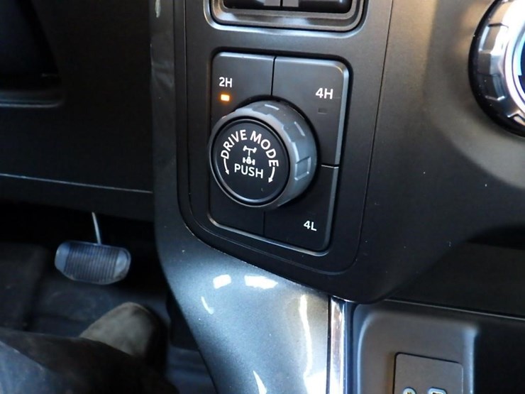 2021-ford-f150-image-23