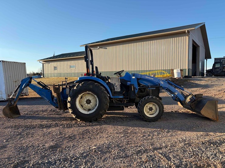 new-holland-tc35d-image-3