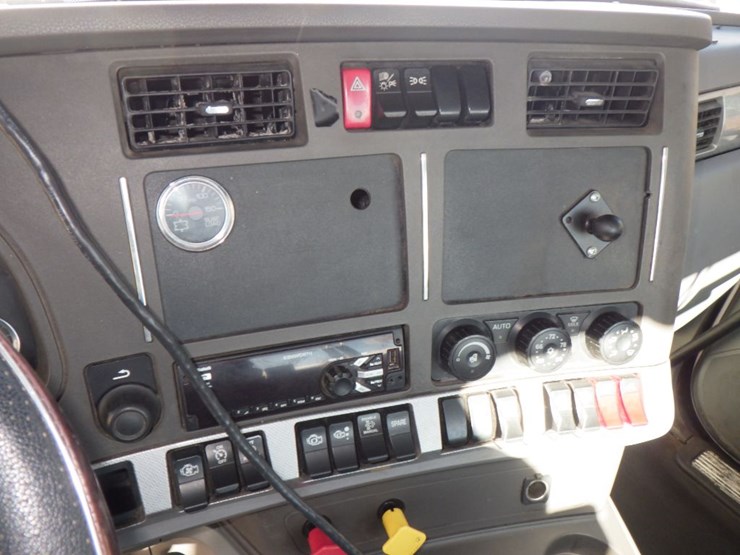 2016-kenworth-t680-image-20