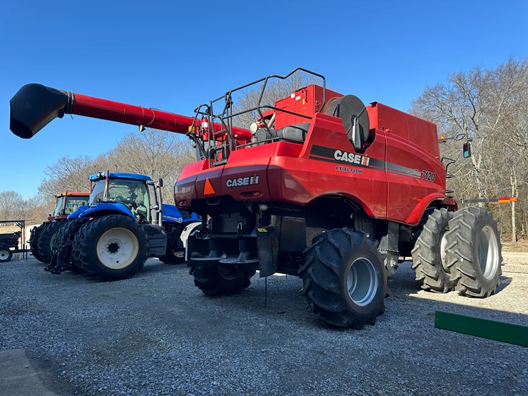 #35797-•-2011-case-7120-combine-image-3