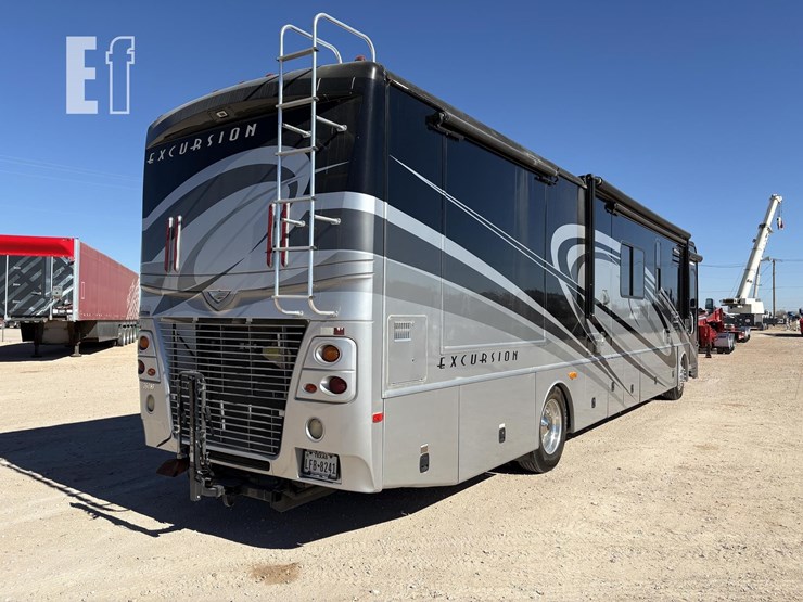 2008-2008-fleetwood-40'-diesel-pusher-motorhome-32777-image-12