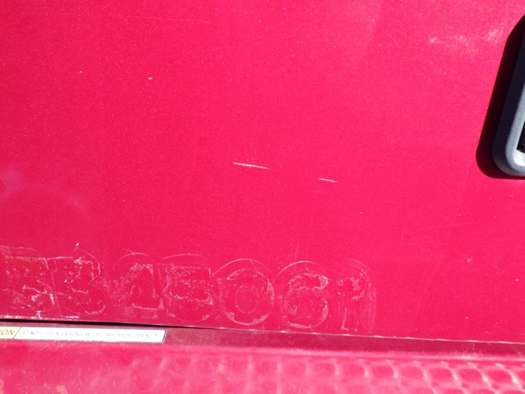 2021-volvo-vnl-300-image-24