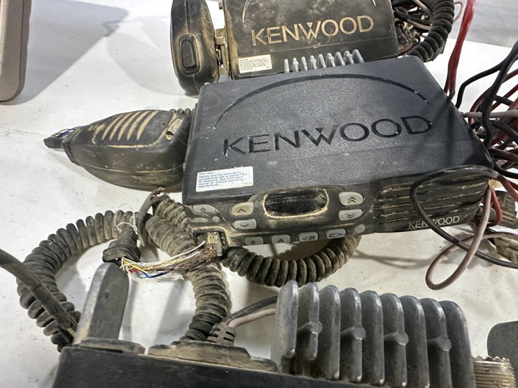 #36285-•-lot-of-(3)-kenwood-2-way-radios-image-6