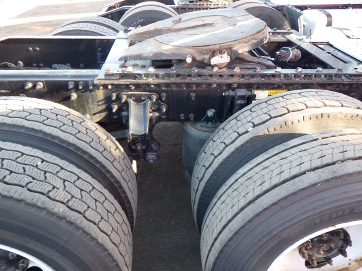 2020-mack-an64t-image-7