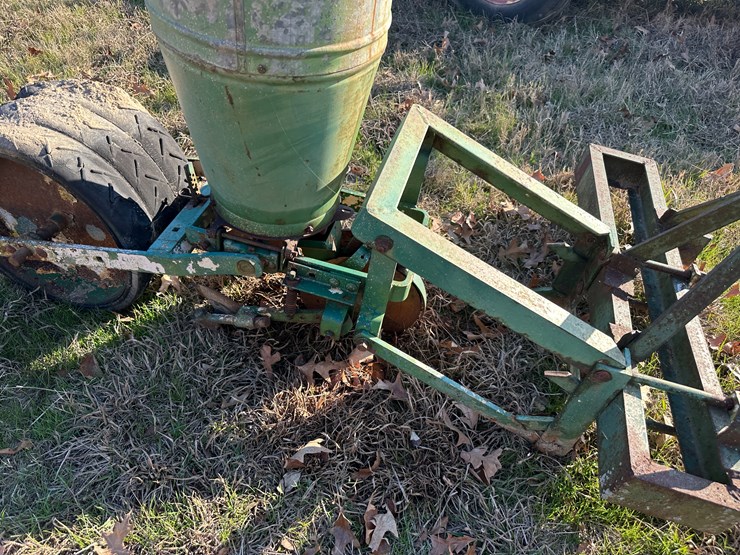 #35854-•-single-row-planter-image-13