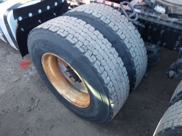 2020-mack-an64t-image-11