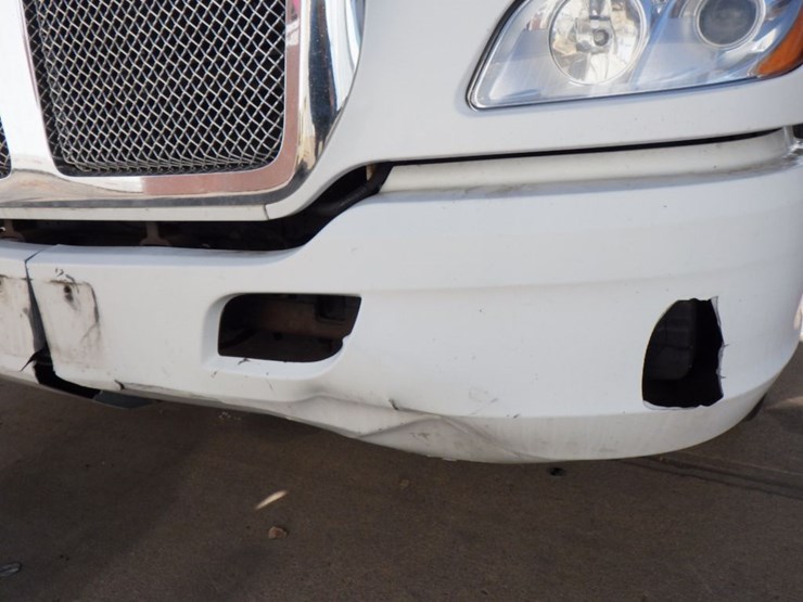 2016-kenworth-t680-image-2