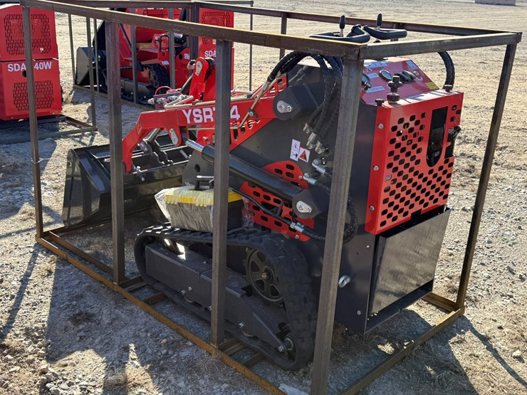 #22789-•-unused-agt-ysrt14-stand-on-tracked-loader-ysrt142025l102793-image-6