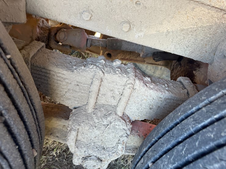 1974-ford-9000-image-22