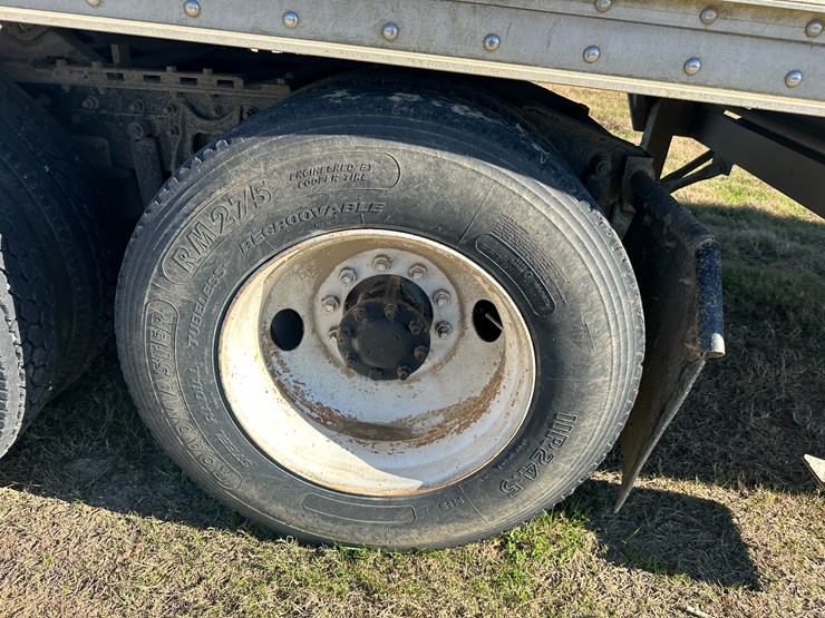 1997-caterpillar-10-image-7