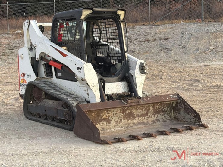 2019-bobcat-t590-image-1