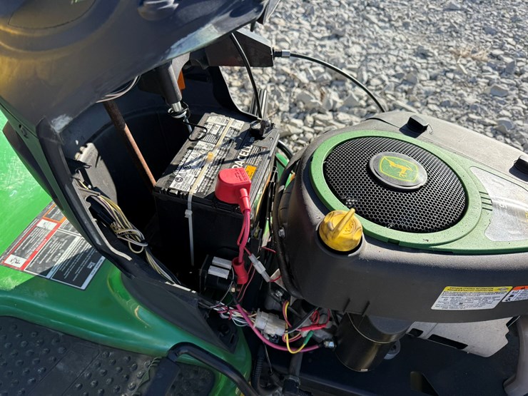 john-deere-d105-image-7