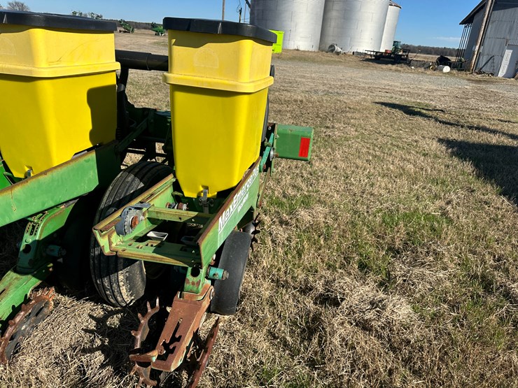 35257-john-deere-12-image-14