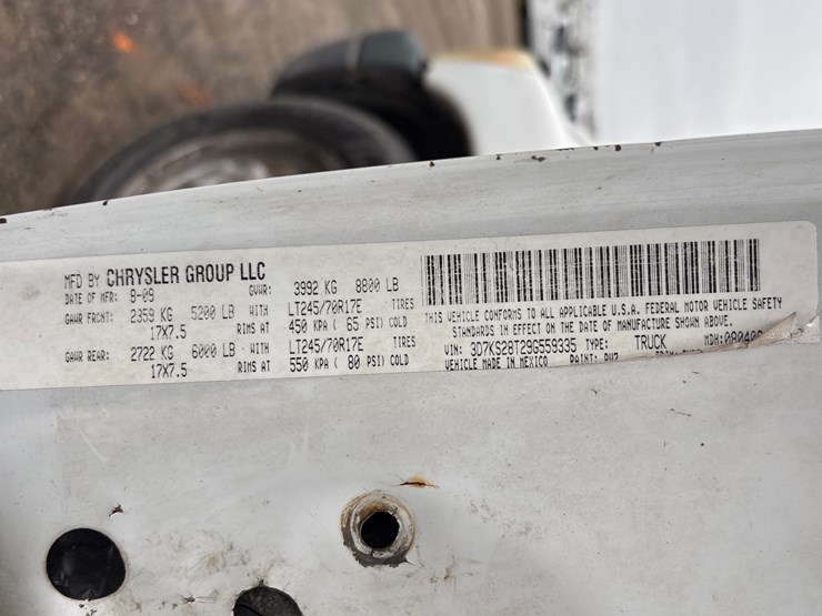 2009-dodge-ram-2500-image-12