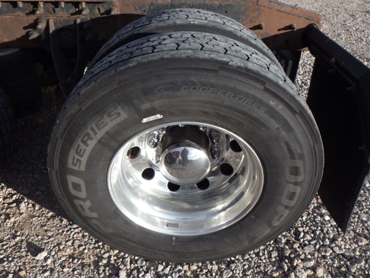 2016-international-prostar-image-16