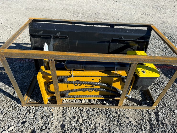 #22795-•-unused-agt-sshh680-skid-steer-hydraulic-breaker-sshh68025111502d-image-5