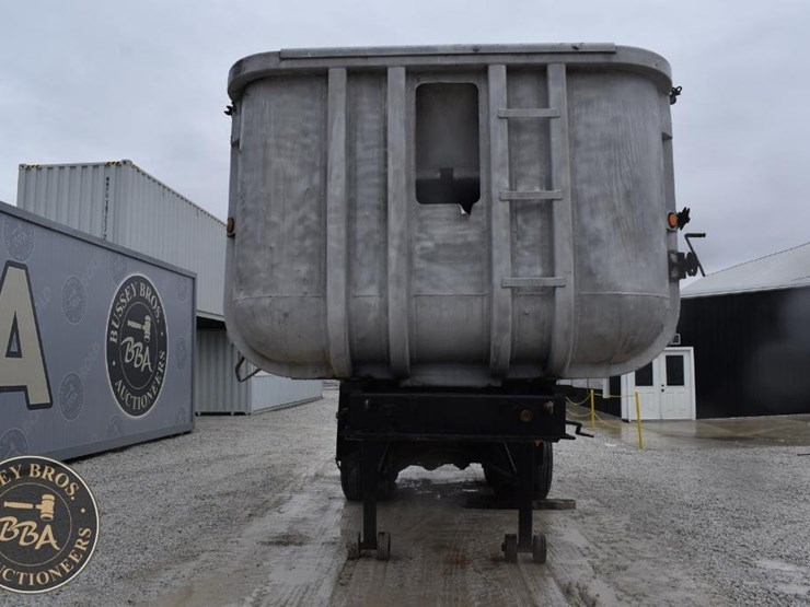 1967-fruehauf-end-dump-image-9