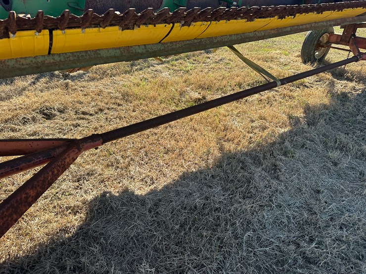 #35246-•-26'-header-trailer-image-15