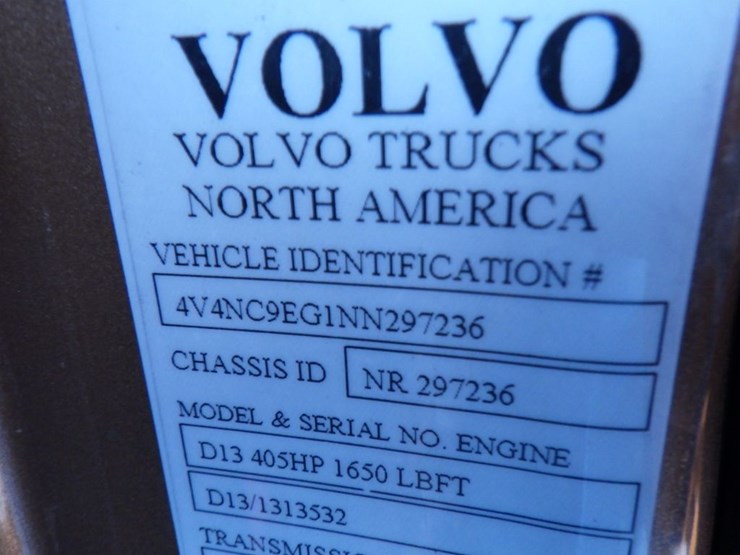 2022-volvo-vnl-760-image-22