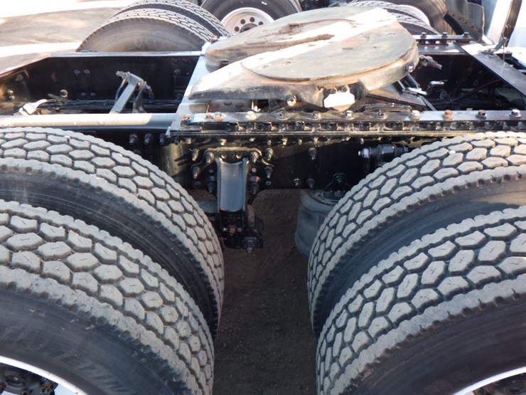 2020-mack-an64t-image-13