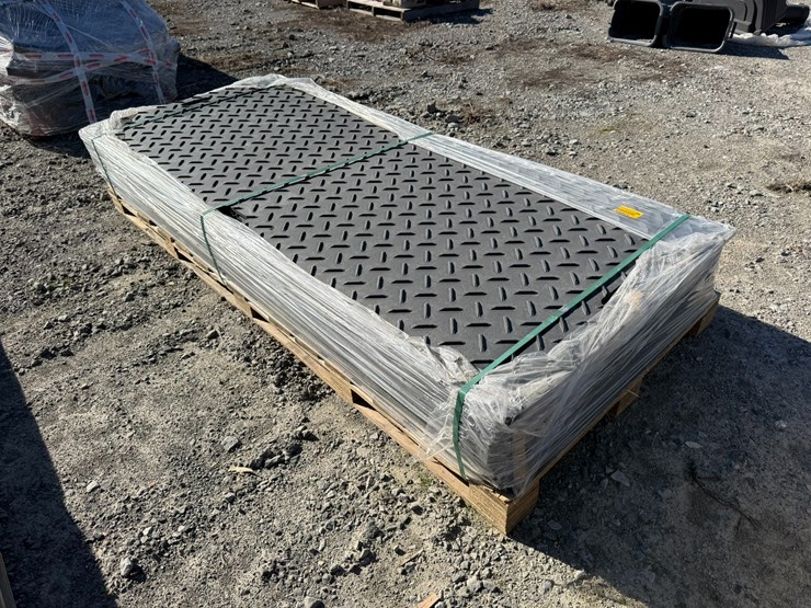 #33665-•-lot-of-ground-protection-mats-image-1