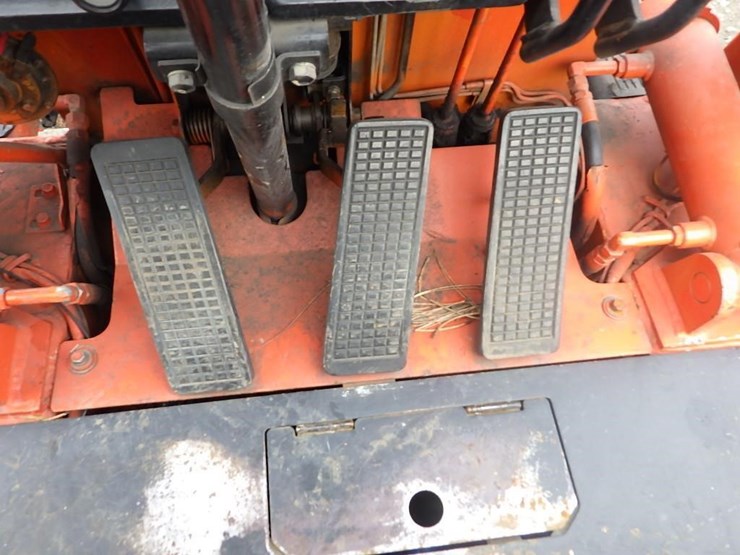 toyota-62-4fgc25-forklift-image-21