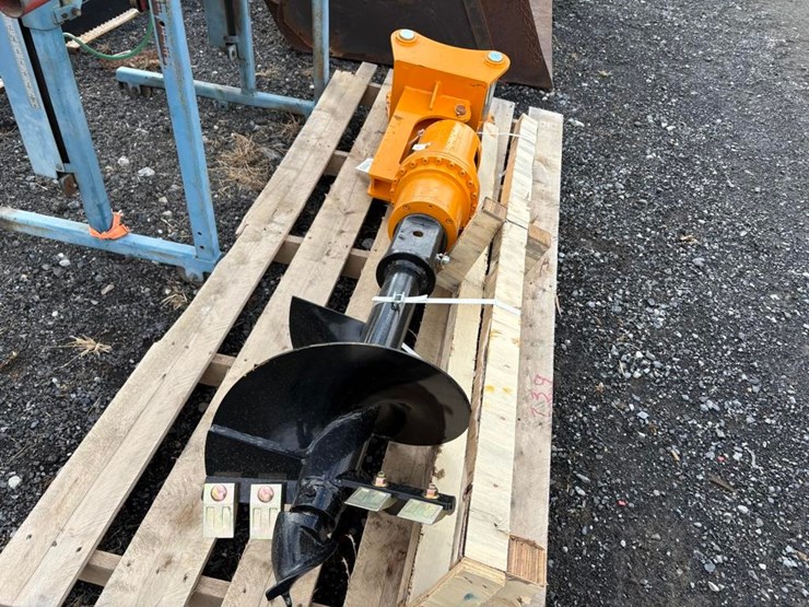 caterpillar-305-image-2