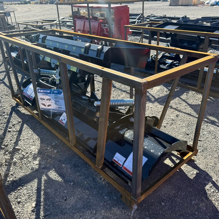 #2027 • Unused Mower King SPA84 84" Skid Steer Bulldozer Blade SPA8425111501CINV# 35704