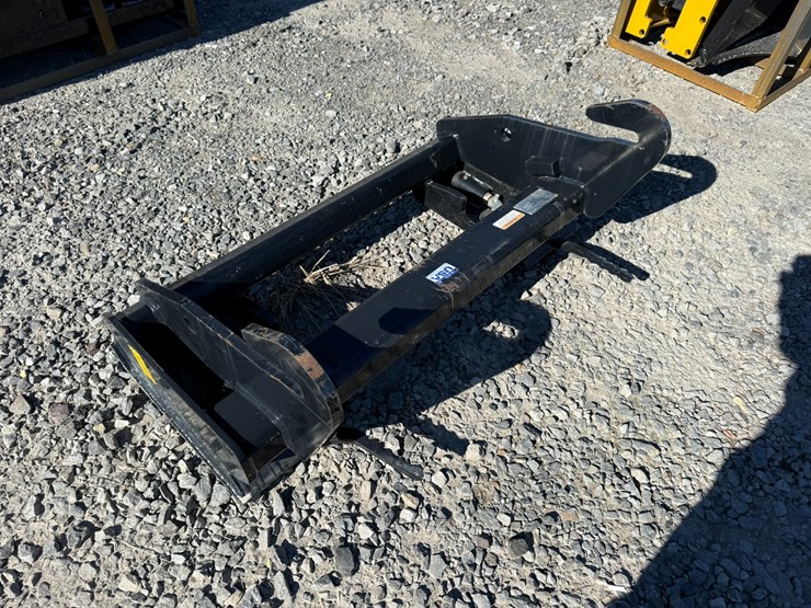 #2004-•-genie-telehandler-to-skid-steer-attachment-adapterinv#-35075-image-2