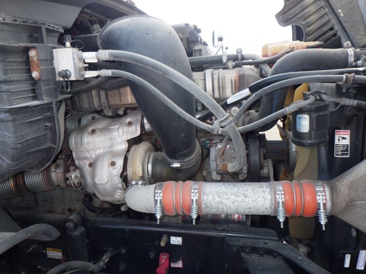 2017-freightliner-cascadia-125-image-26