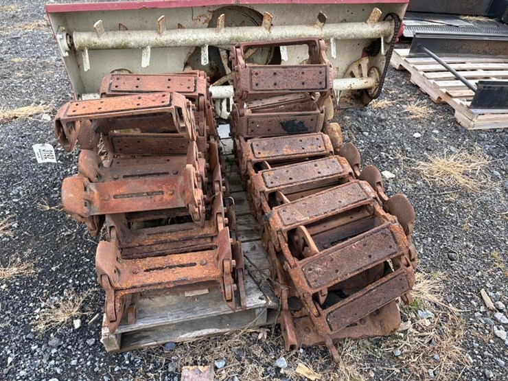 skid-steer-tracks-image-3