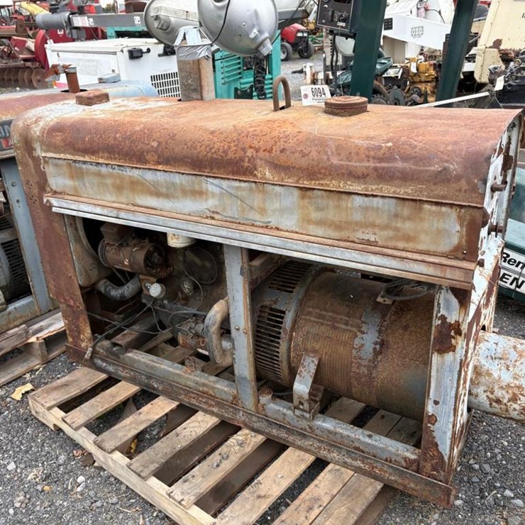 Lincoln SA-200 Welder