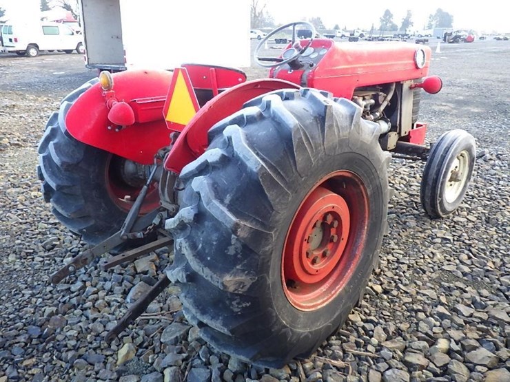 massey-ferguson-tractor-image-5