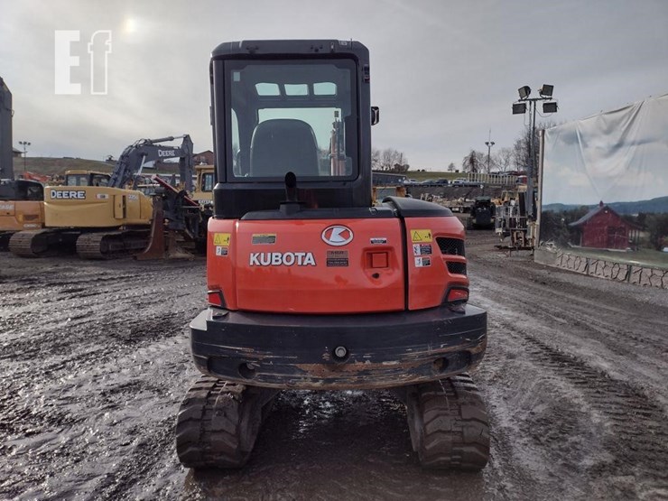 2017-kubota-kx040-4-image-4
