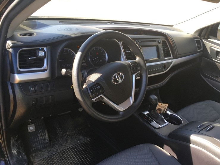 2019-toyota-highlander-image-7