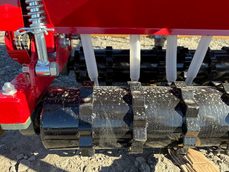 #2018-•-unused-agt-stsd10-skid-steer-seeder-stsd1025110135inv#-35084-image-6