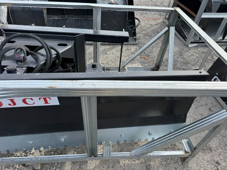#2090-•-unused-jct-6'-skid-steer-dozer-bladeinv#-36009-image-7