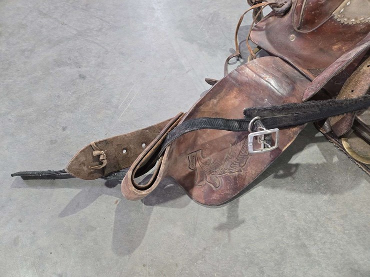 riding-saddle-image-8