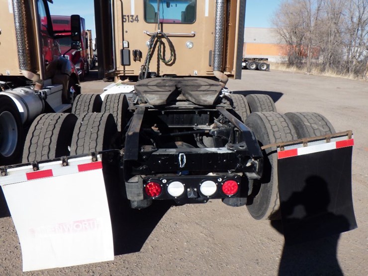 2022-kenworth-t680-image-9