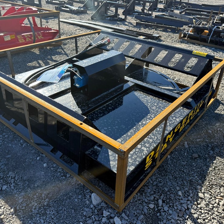 #2036 • Unused Mower King SSRC 6' Skid Steer Brush Cutter SSRC25111501DINV# 35087