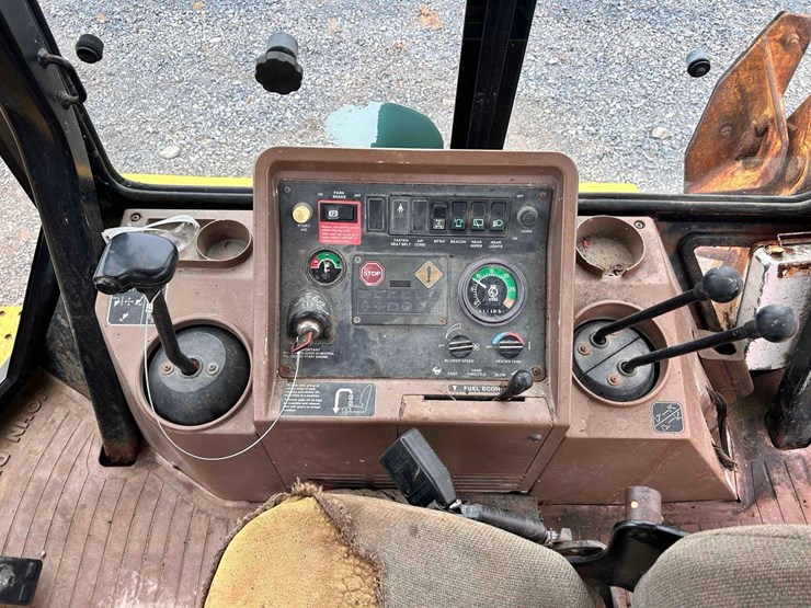 john-deere-310d-image-26