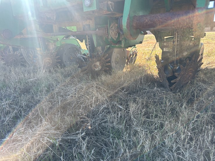 35257-john-deere-12-image-67