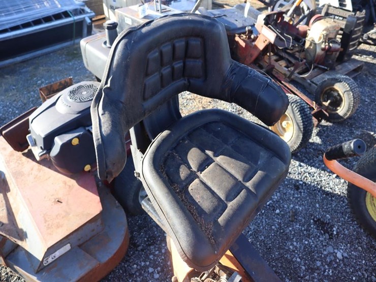 scag-3-wheel-mower-non-running-image-15